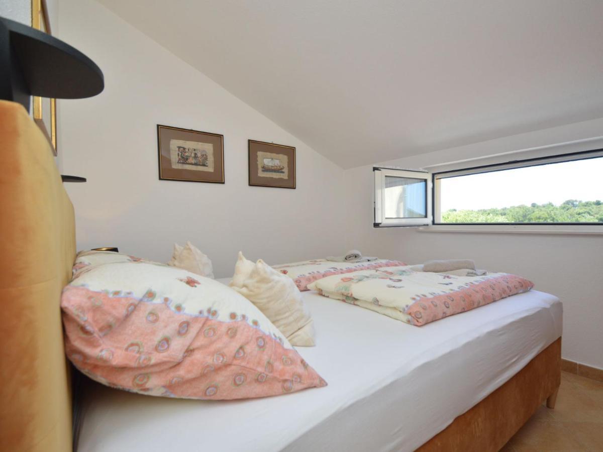 Friedrich-7 By Interhome *